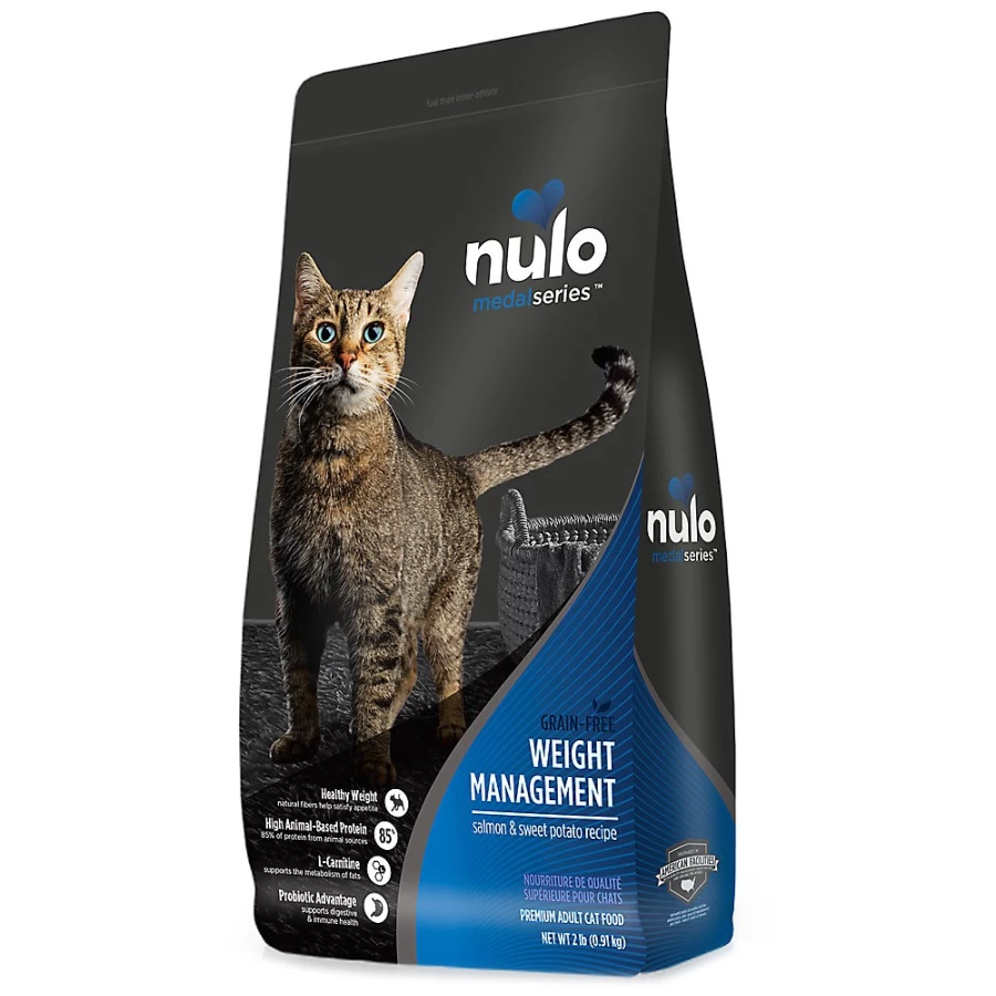 PetSmart Nulo MedalSeries Healthy Weight Salmon Dry Cat Food for Adult Cats