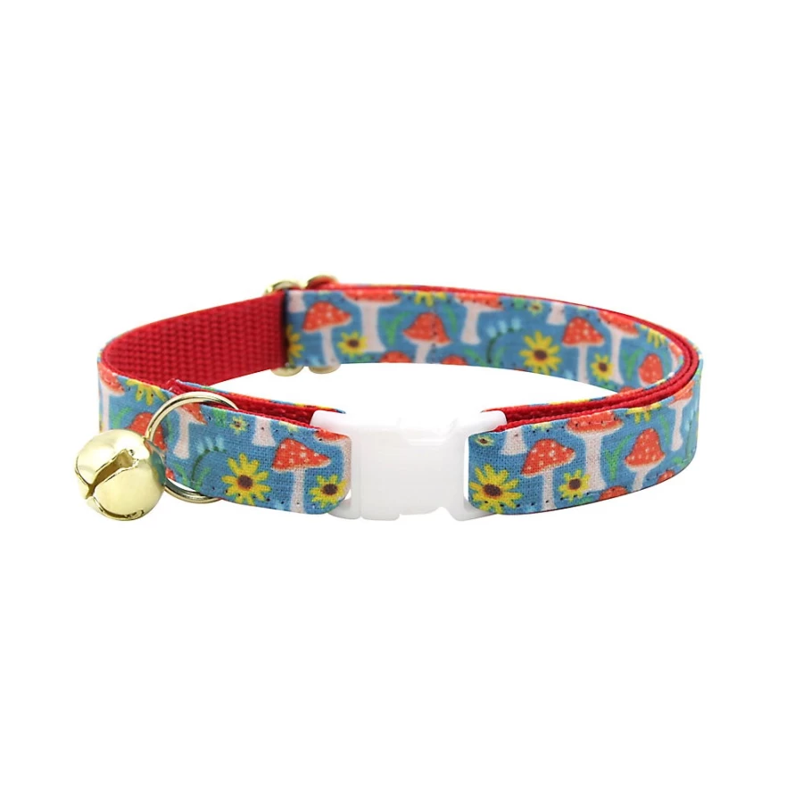 PetSmart Cleo Magic Mushrooms Breakaway Cat Collar - Toadstool Design for Safety